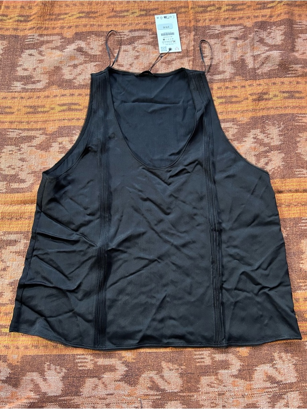 Zara Black Sleeveless Satin V-Neck Tank Top